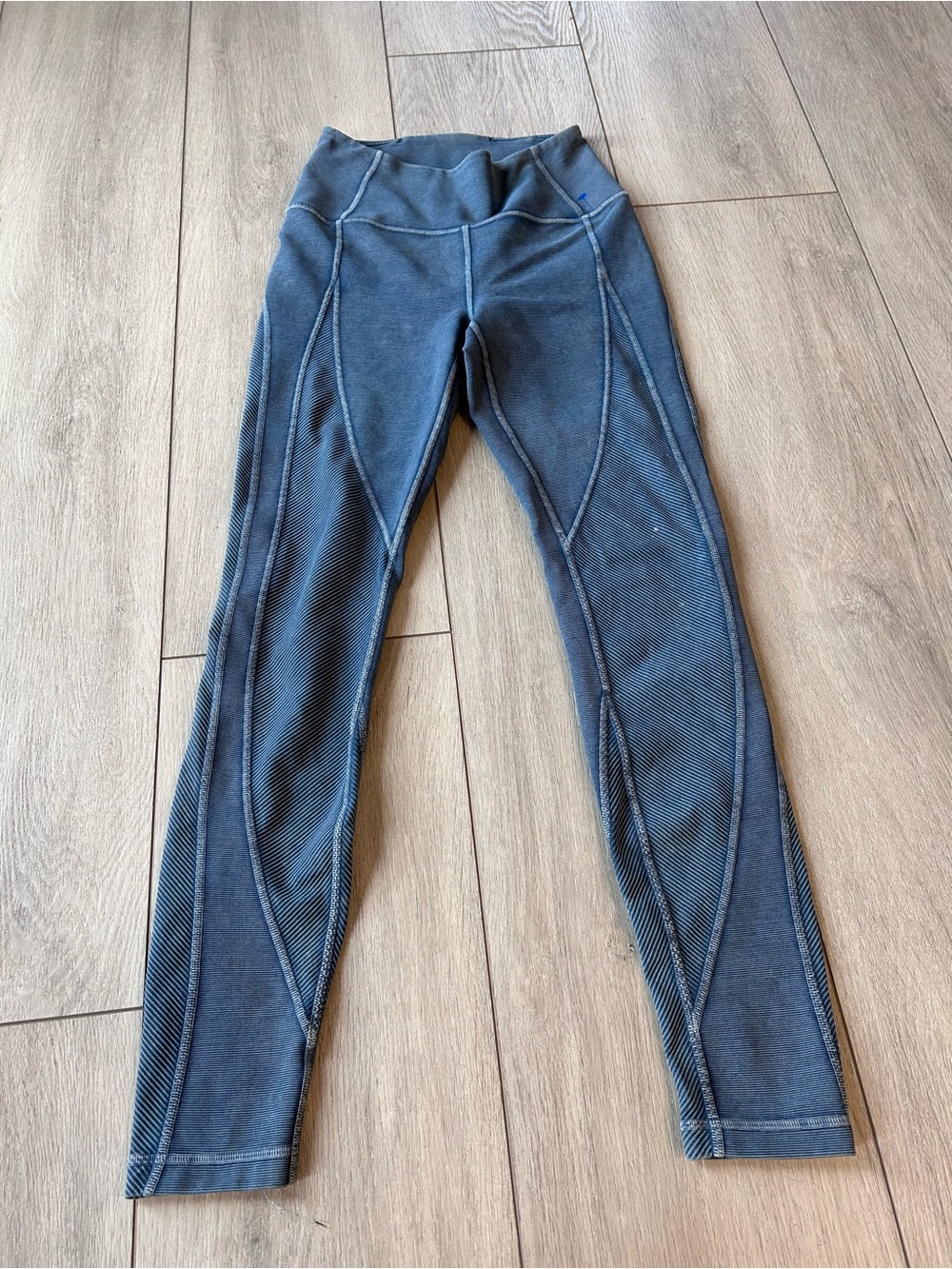 Lululemon Wunder Under High-Rise Tight Snow Washed Ribbed 28" Washed Night Diver - Picture 2 of 6